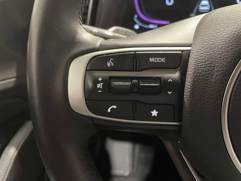 Used 2025 Kia Sportage EX FWD image 21