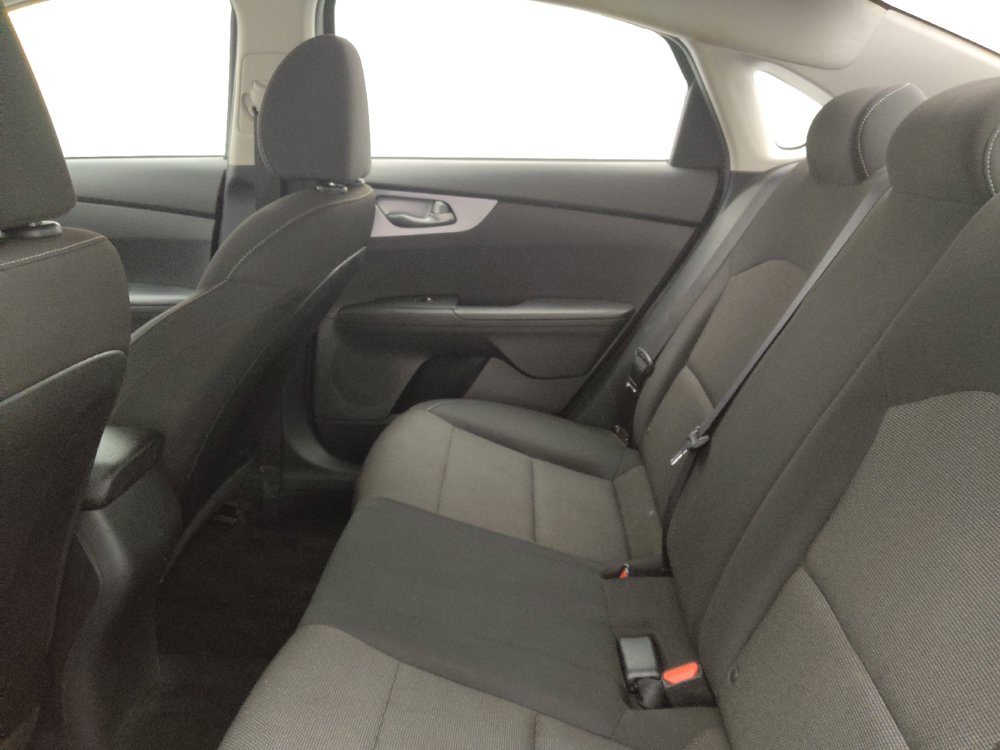 Used 2022 Kia Forte LXS FWD image 18