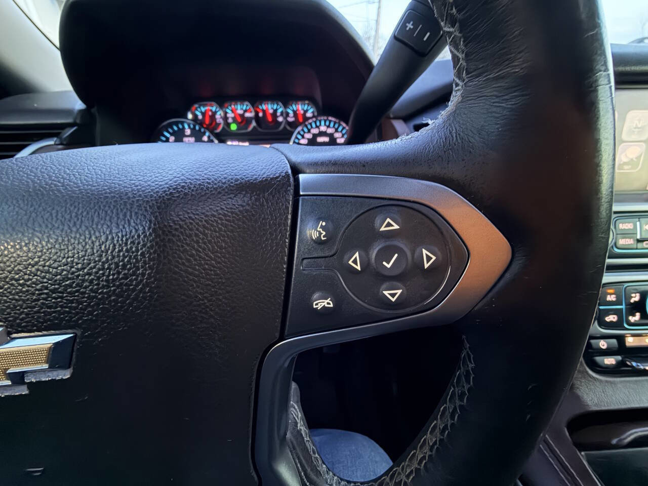 Used 2015 Chevrolet Tahoe LTZ w/ Texas Edition image 25