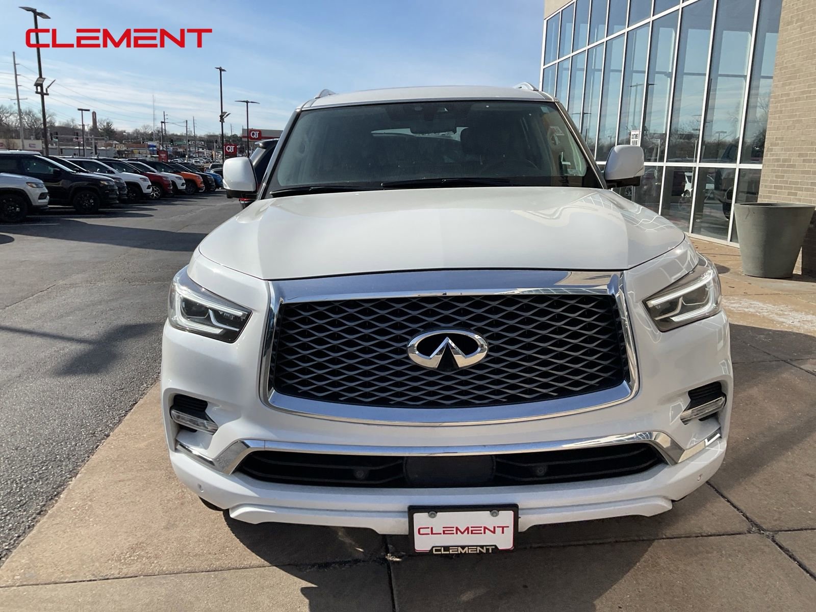 Used 2024 INFINITI QX80 Luxe image 3