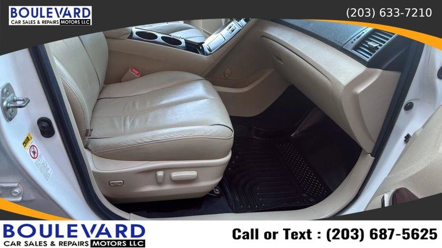 Used 2013 Toyota Venza Limited AWD/4WD image 36