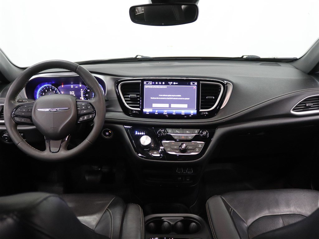 Used 2022 Chrysler Pacifica Touring-L w/ S Appearance Package image 20