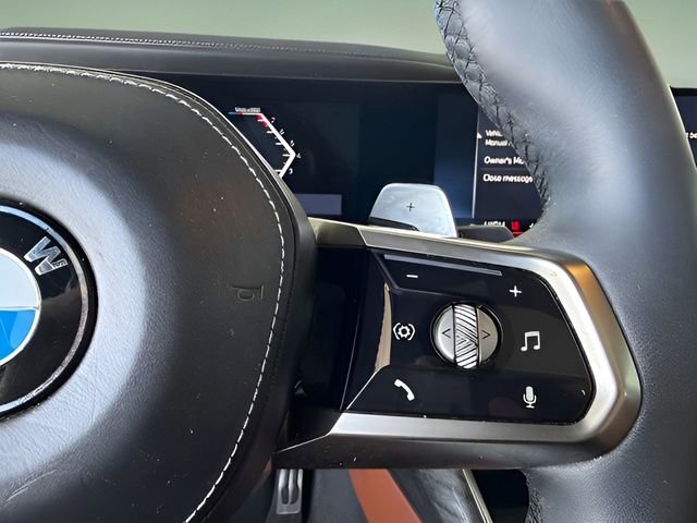 Used 2023 BMW 740i 740i w/ Executive Package image 18