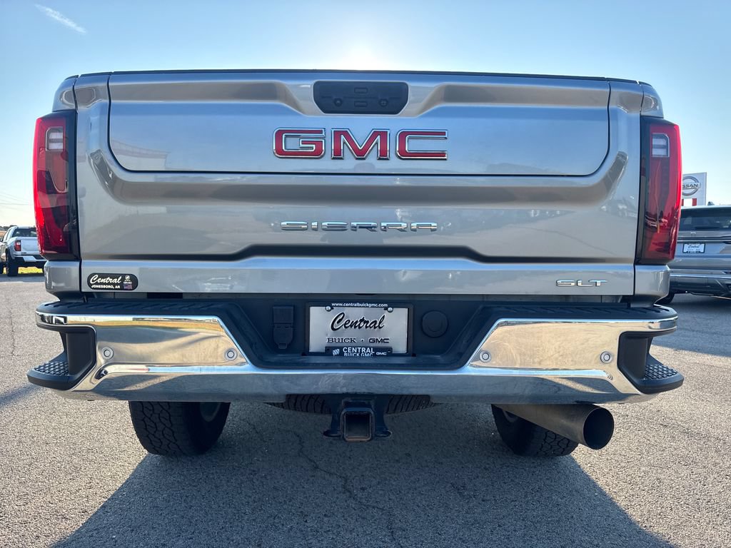 Used 2025 GMC Sierra 2500 SLT w/ SLT Premium Package AWD/4WD image 5