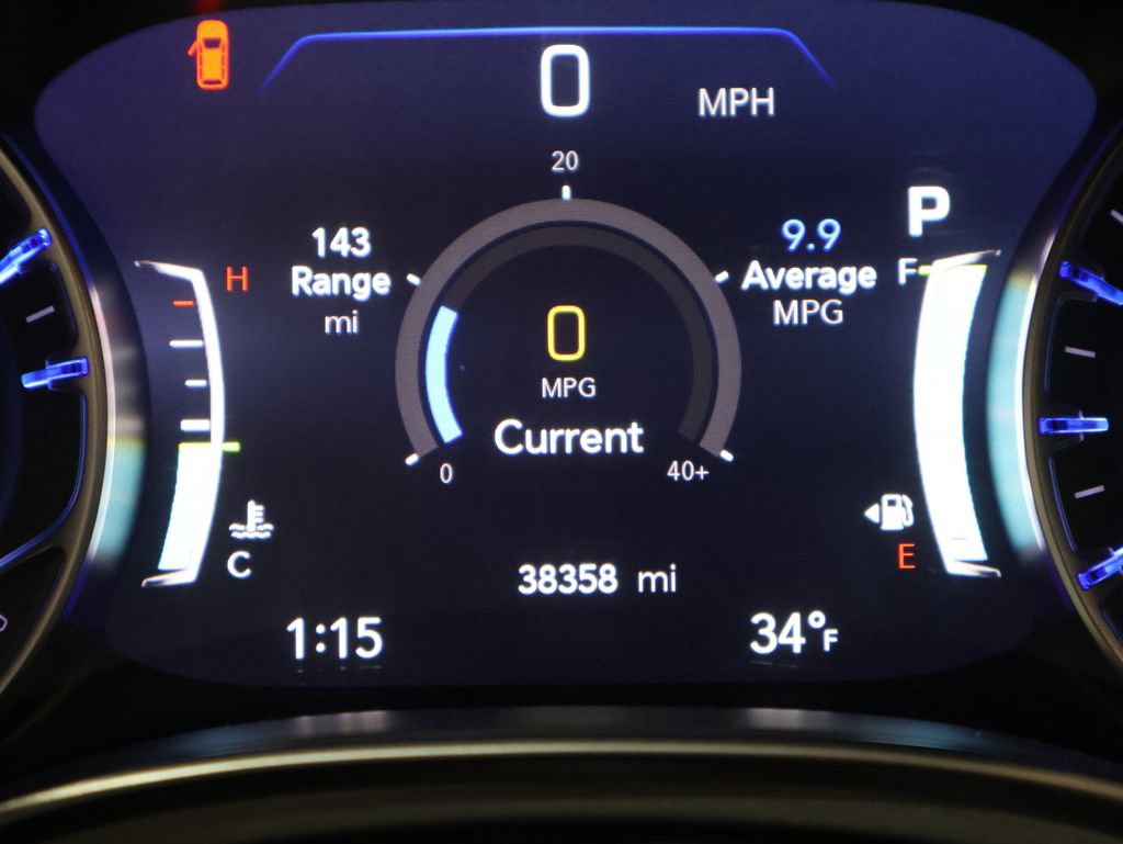 Certified 2025 Chrysler Pacifica Limited image 44