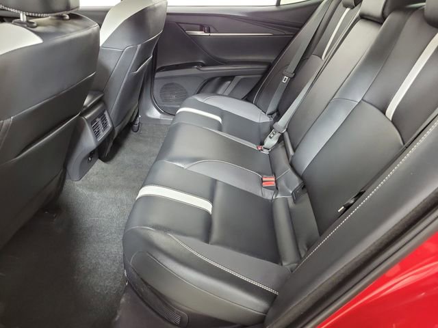 Used 2026 Toyota Camry SE FWD image 12