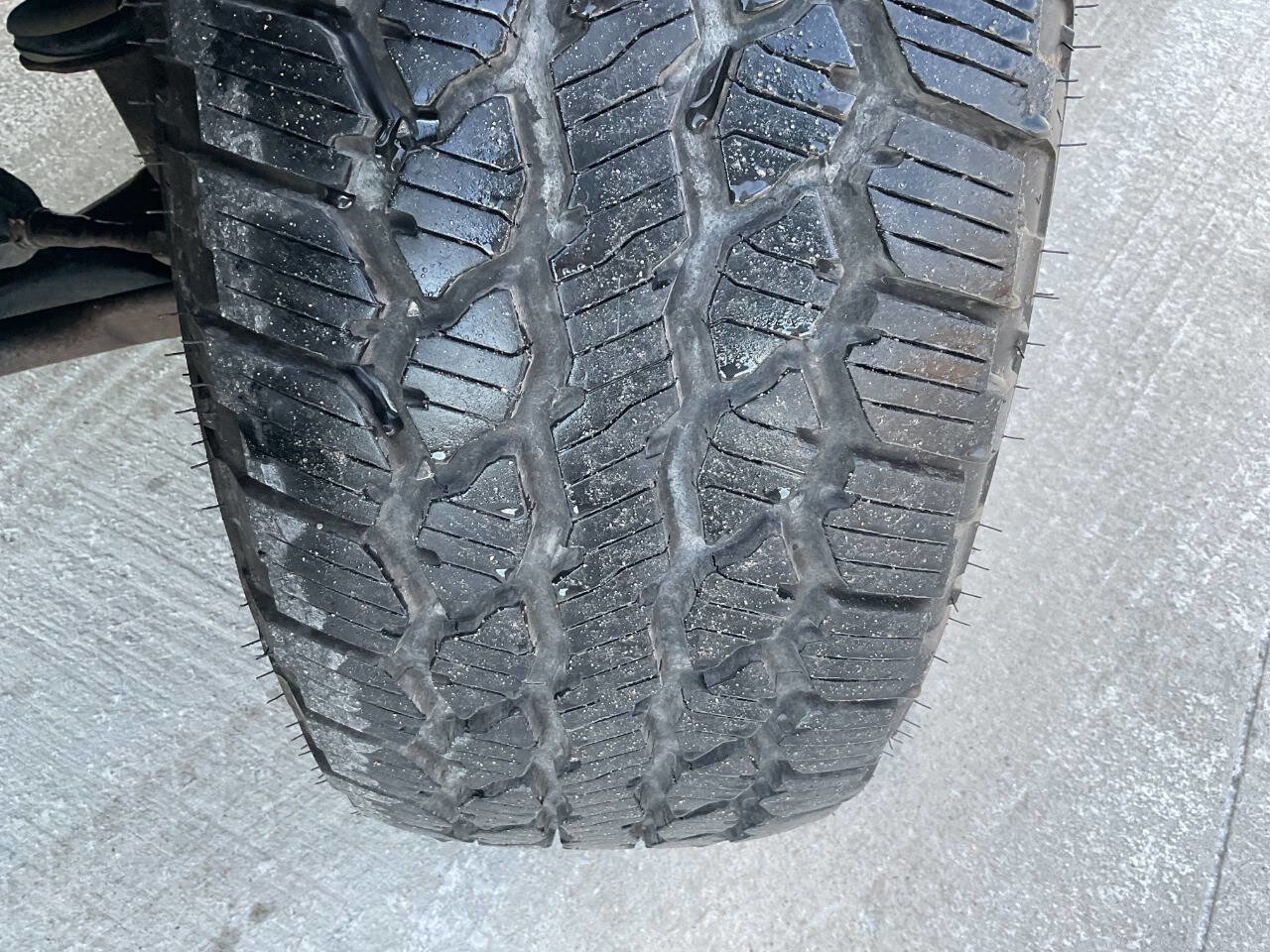 Used 2014 Nissan Frontier SV image 40