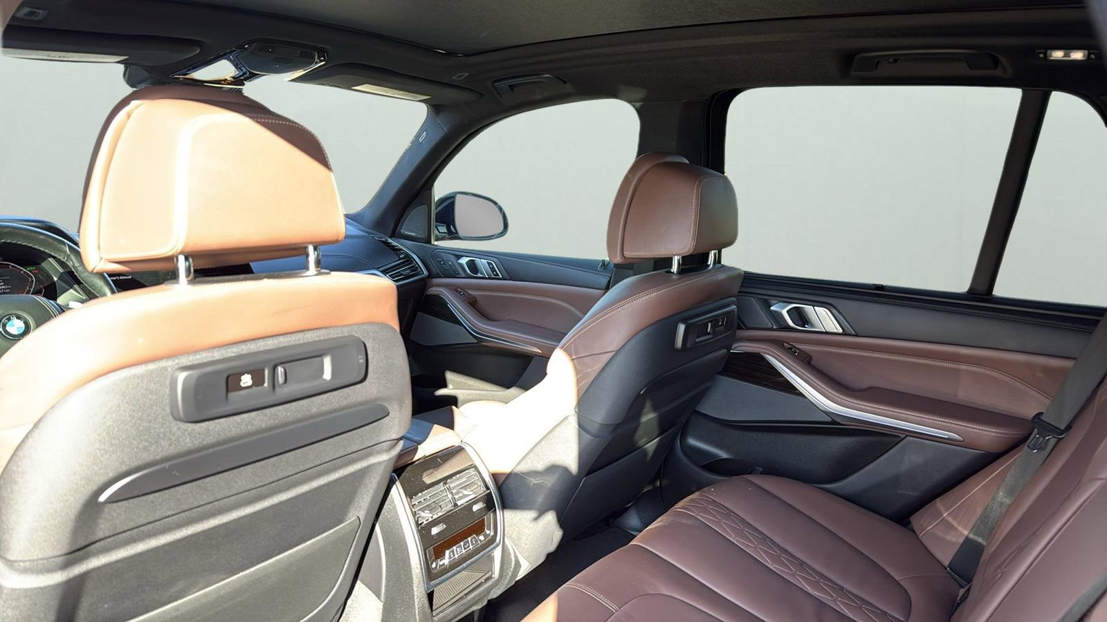 Used 2019 BMW X5 xDrive40i w/ Executive Package image 29