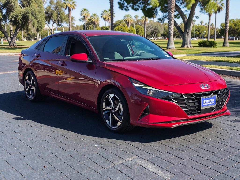 Certified 2023 Hyundai Elantra SEL w/ Convenience Package image 4
