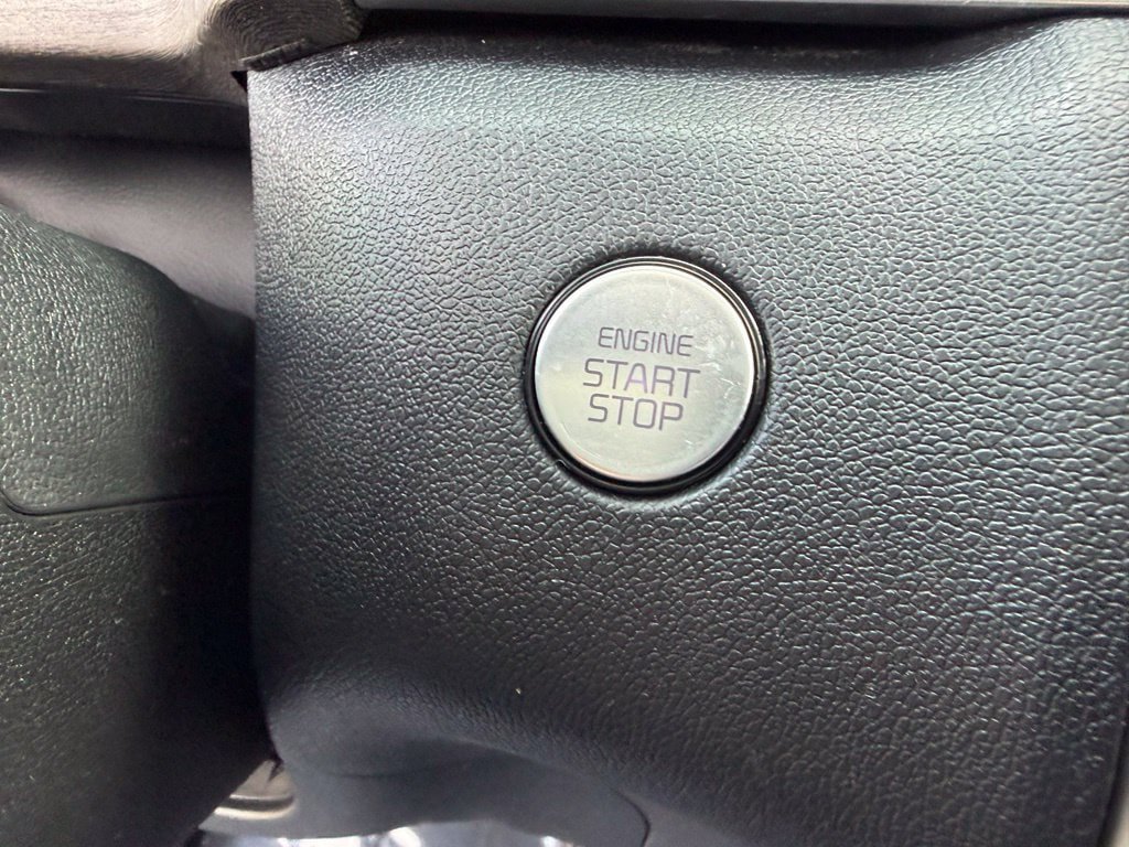 Used 2022 Kia Sorento S w/ Panoramic Sunroof Package AWD/4WD image 28