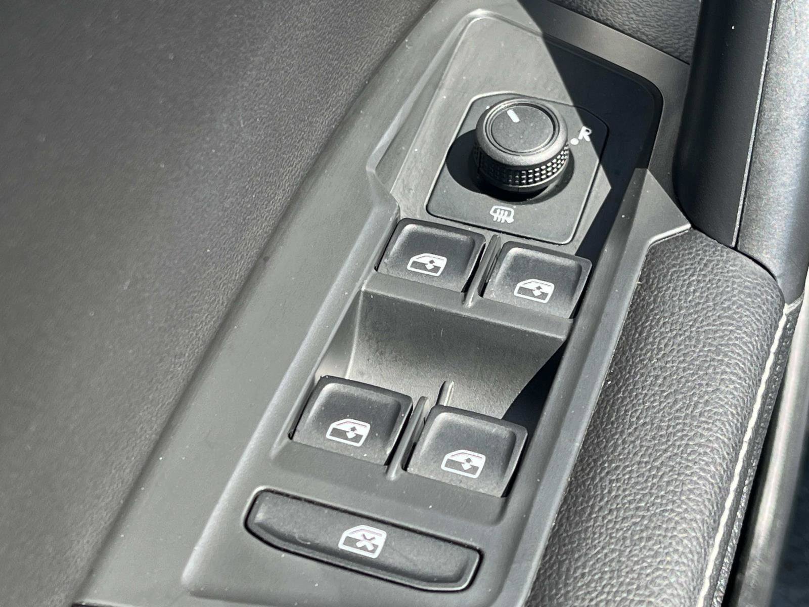 Used 2023 Volkswagen Tiguan S FWD image 19