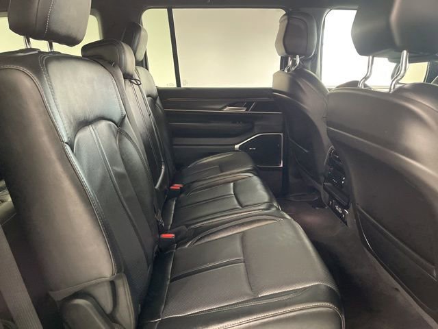 Used 2024 Jeep Wagoneer L Series II w/ Flexible Seating Group image 36