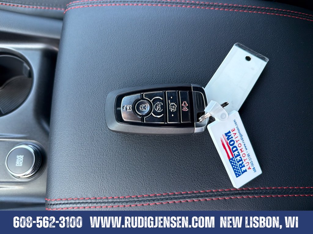 Used 2025 Ford Explorer ST-Line w/ ST-Line Street Pack AWD/4WD image 28