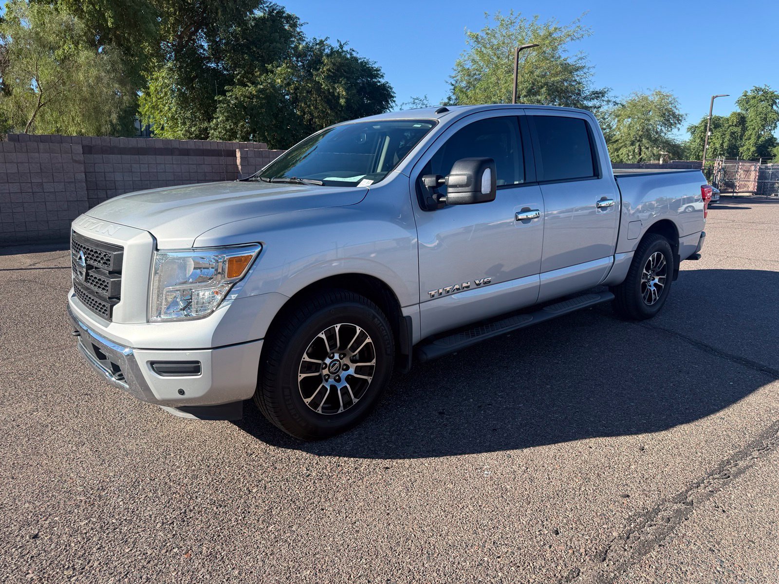 Used 2020 Nissan Titan SV w/ SV Convenience Package