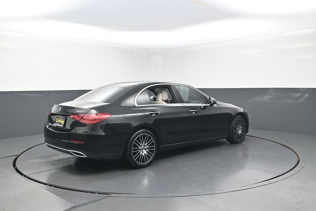 Used 2025 Mercedes-Benz C 300 4MATIC Sedan w/ Exclusive Trim Package image 12