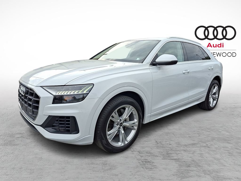 Used 2023 Audi Q8 Premium AWD/4WD image 3