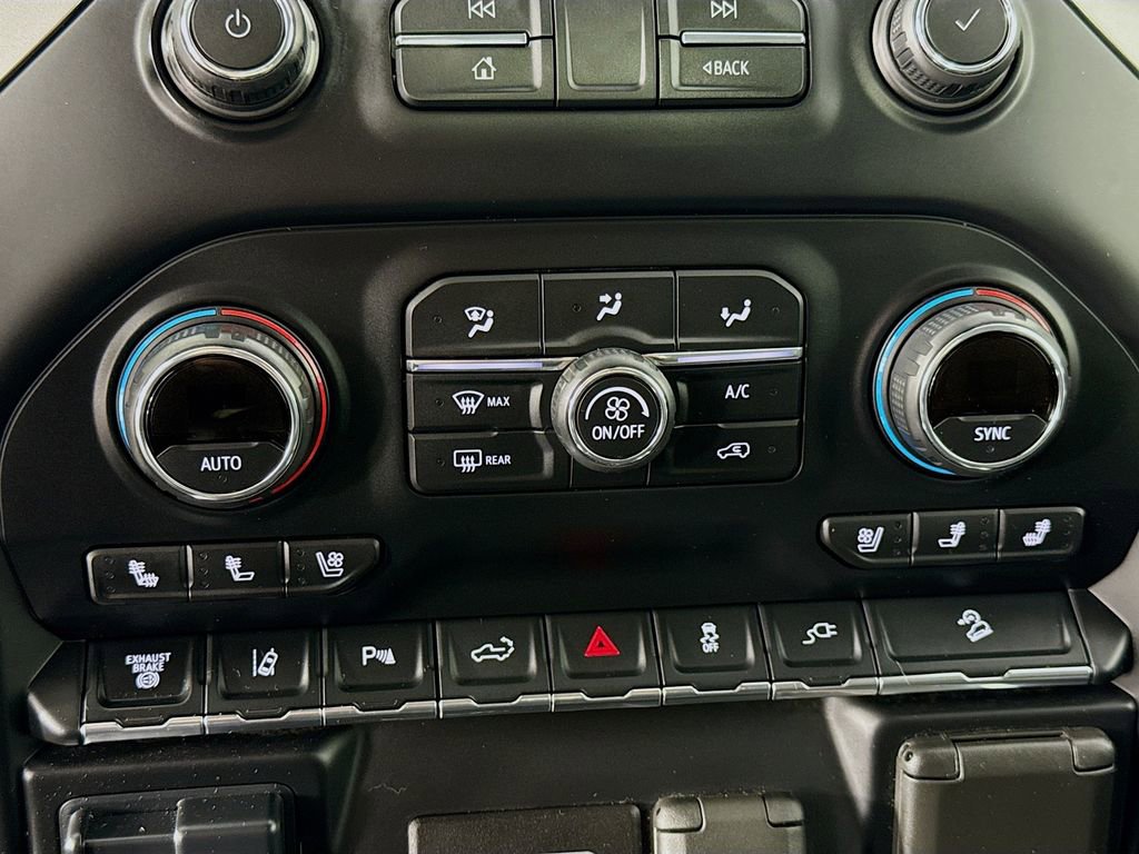 Used 2021 Chevrolet Silverado 3500 LTZ w/ LTZ Plus Package image 16