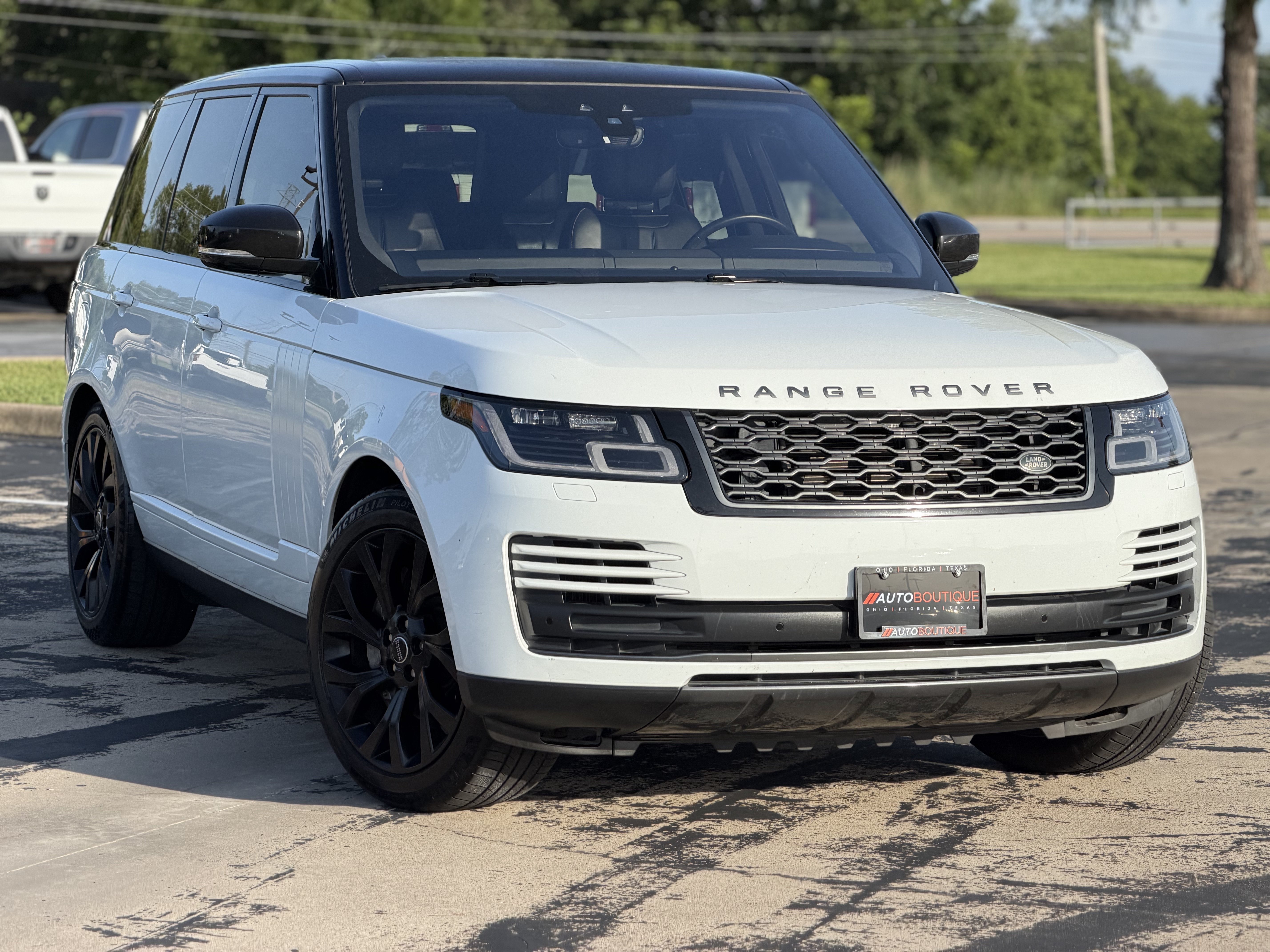 Used 2018 Land Rover Range Rover AWD/4WD image 3
