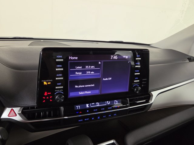 Used 2023 Toyota Sienna LE FWD image 19