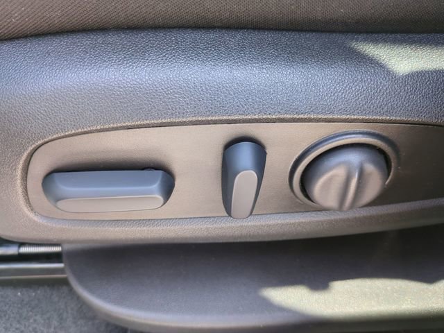 Used 2024 Chevrolet Equinox LT FWD image 22
