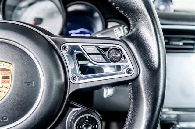 Used 2019 Porsche 911 Carrera 4S image 39