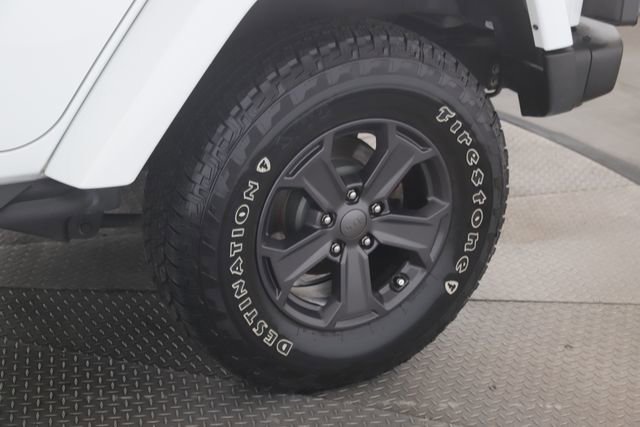 Used 2017 Jeep Wrangler Unlimited Rubicon image 14
