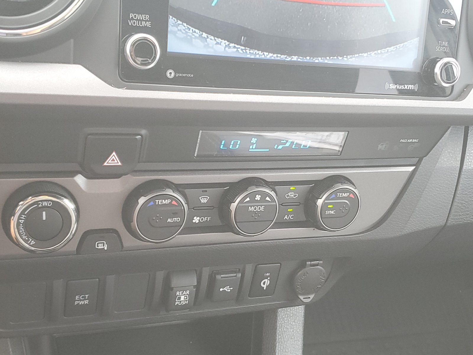 Certified 2023 Toyota Tacoma TRD Off-Road AWD/4WD image 28