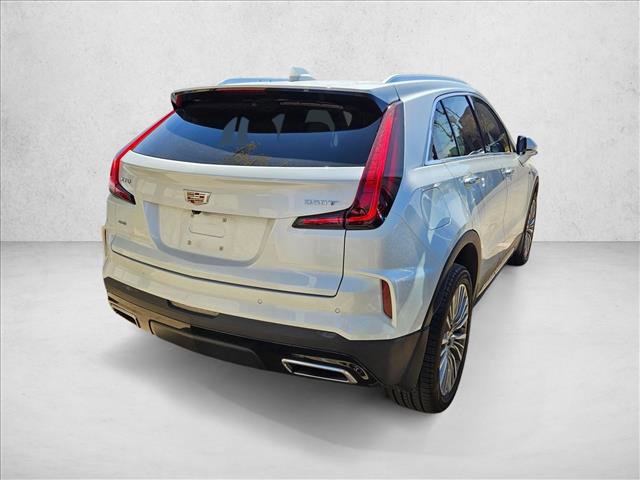 Used 2024 Cadillac XT4 Premium Luxury image 6