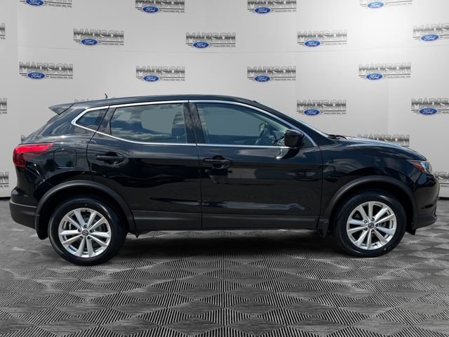 Used 2019 Nissan Rogue Sport S w/ Appearance Package AWD/4WD image 6