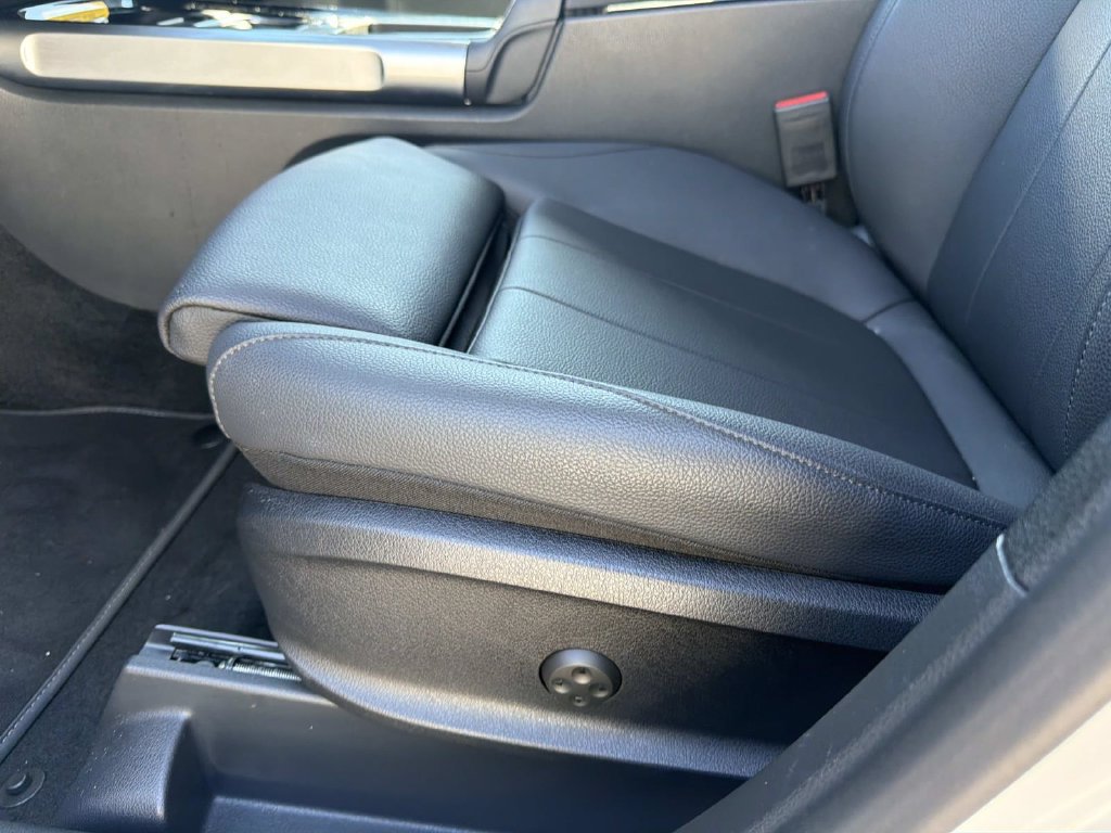 Used 2026 Mercedes-Benz GLB 250 image 17
