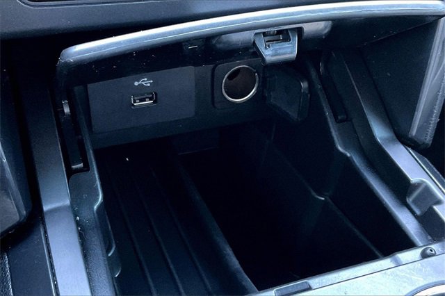 Used 2019 Ford Explorer Base w/ Class III Trailer Tow Package image 24