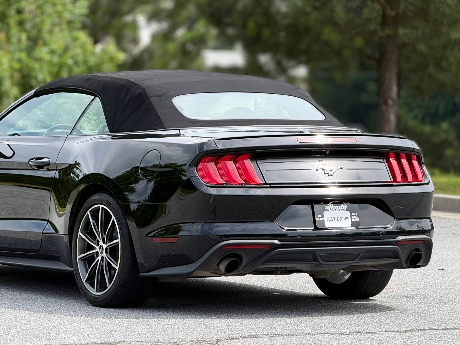 Used 2019 Ford Mustang Premium w/ Equipment Group 201A RWD image 43