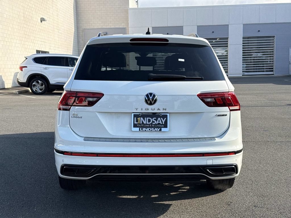 Used 2022 Volkswagen Tiguan SE R-Line AWD/4WD image 4