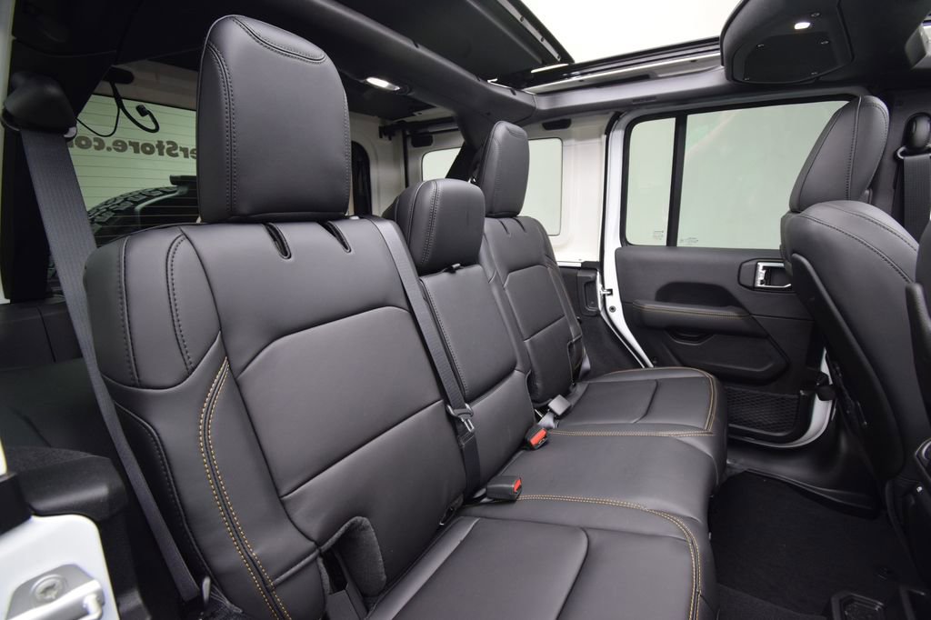 New 2025 Jeep Wrangler Unlimited Rubicon 392 image 23