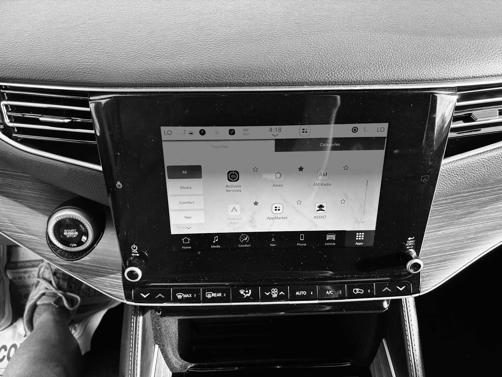 Certified 2024 Jeep Wagoneer L Series III w/ Flexible Seating Group image 40