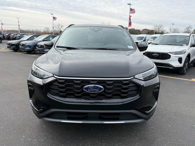 New 2026 Ford Escape ST-Line w/ Tech Pack #1 AWD/4WD image 2