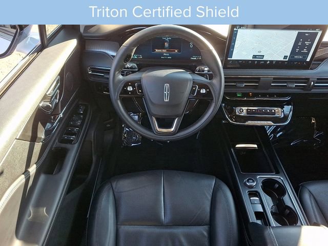 Used 2023 Lincoln Corsair Reserve image 14