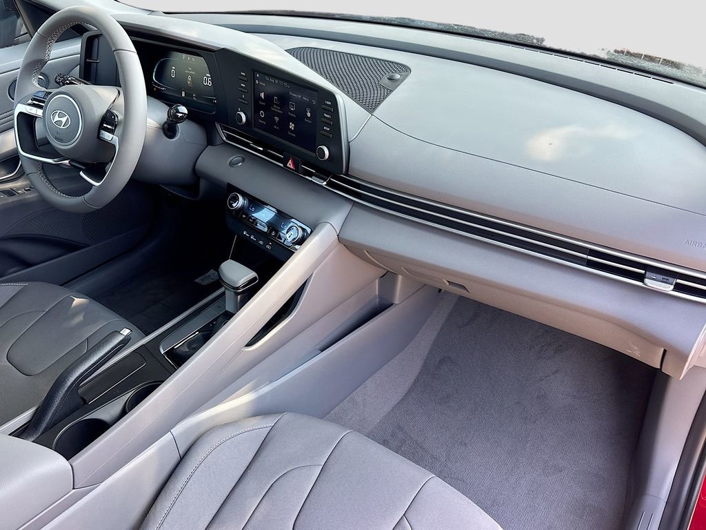 New 2025 Hyundai Elantra Sport image 27