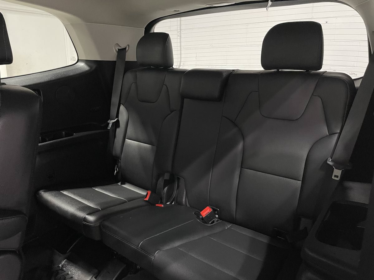 Used 2024 Kia Telluride EX w/ EX Captain's Chair Package AWD/4WD image 18