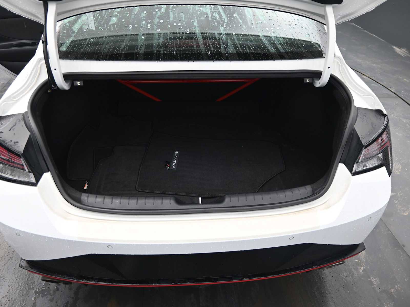 Used 2022 Hyundai Elantra N image 13