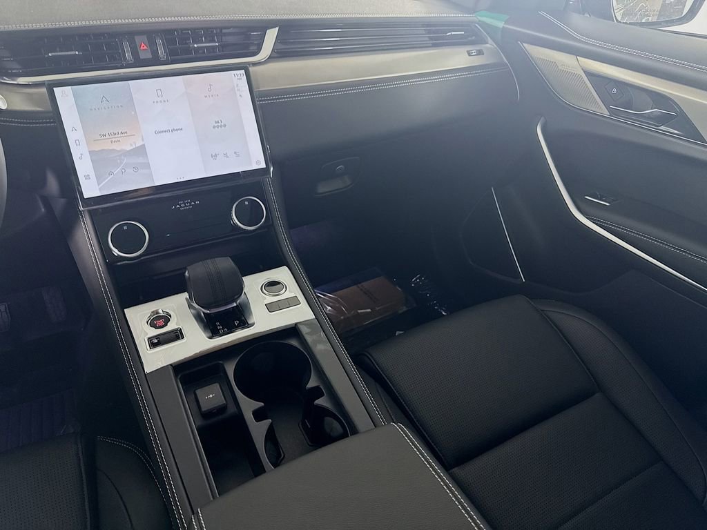 New 2026 Jaguar F-PACE R-Dynamic S image 23