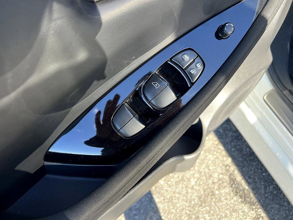 Certified 2023 Nissan Leaf SV Plus image 10