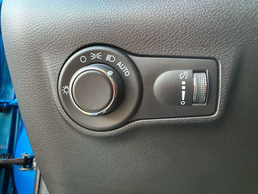 Used 2024 Jeep Compass Sport image 24