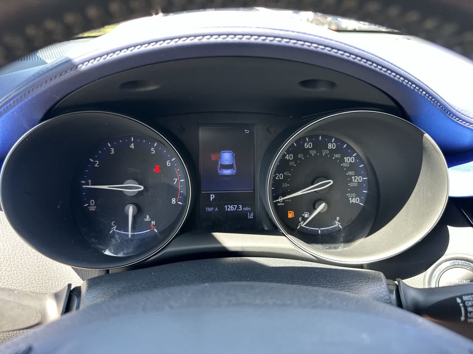 Used 2020 Toyota C-HR XLE FWD image 23