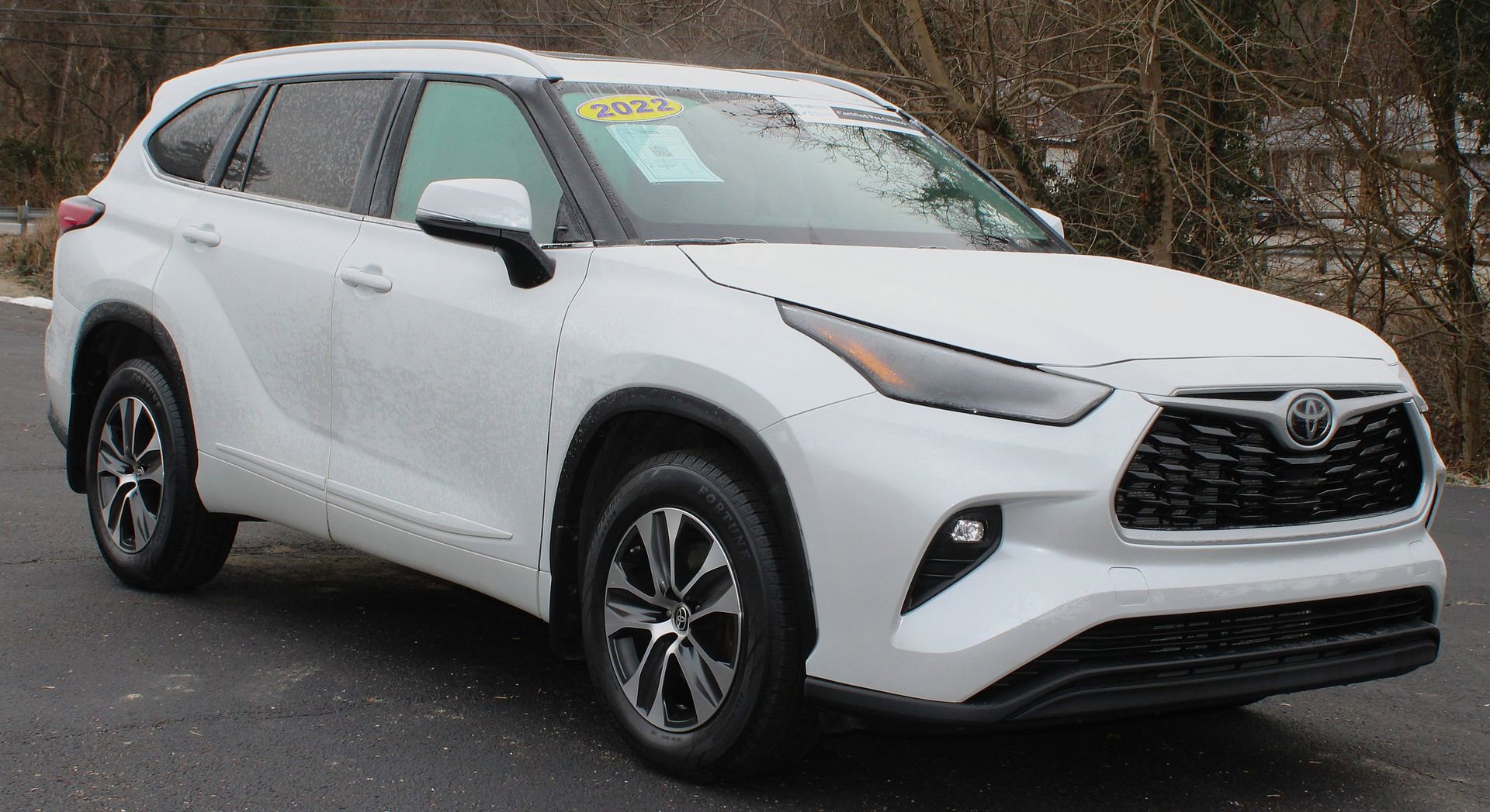 Used 2023 Toyota Highlander L image 3