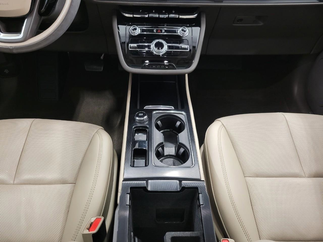 Used 2021 Lincoln Corsair Reserve w/ Equipment Group 201A AWD/4WD image 18