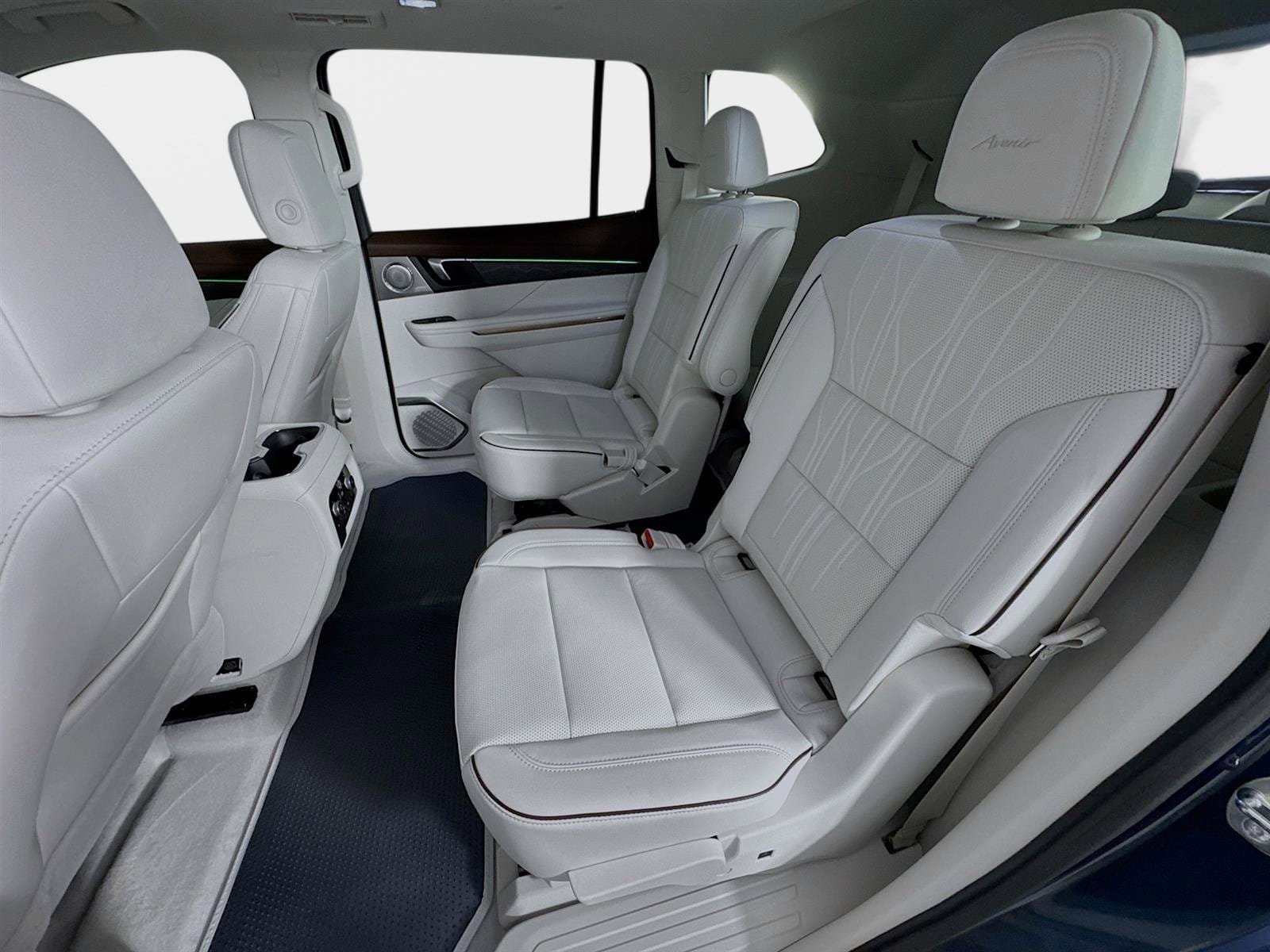 New 2026 Buick Enclave Avenir w/ Super Cruise Package FWD image 24