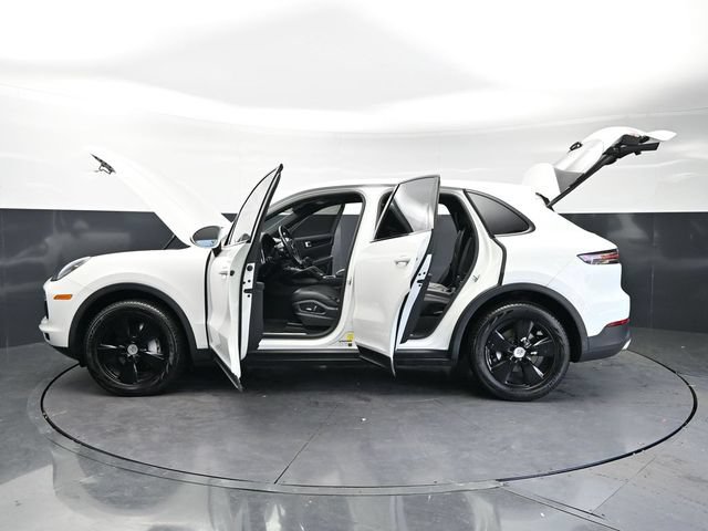 Used 2020 Porsche Cayenne AWD/4WD image 35