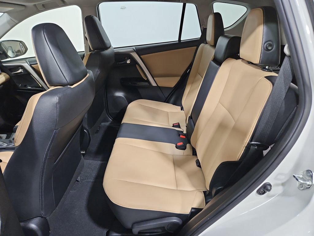 Used 2018 Toyota RAV4 Limited image 24