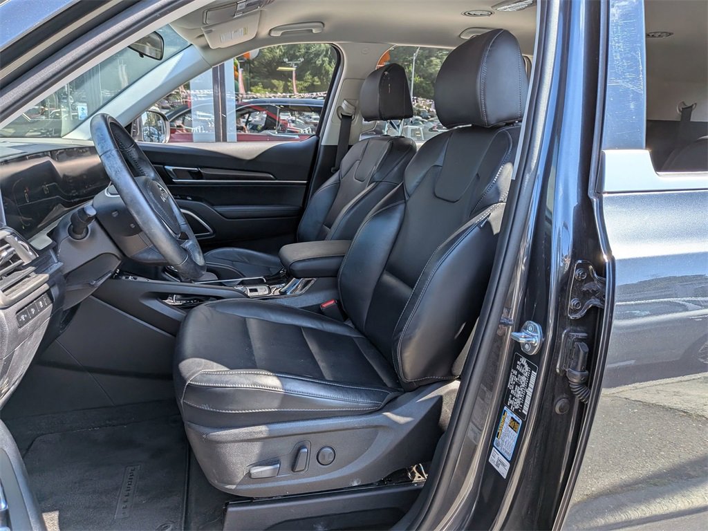 Used 2023 Kia Telluride S image 22